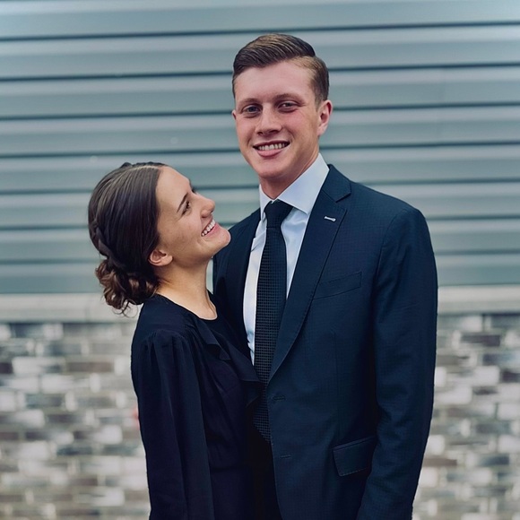 • • • - Picture 2 of 2